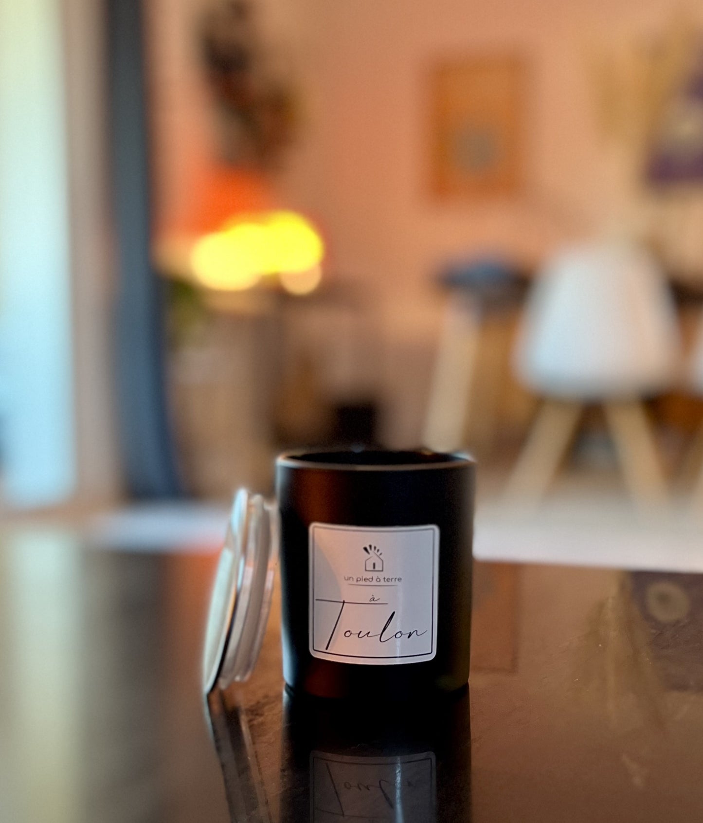 Bougie parfumée "Un Pied à Terre à Toulon"