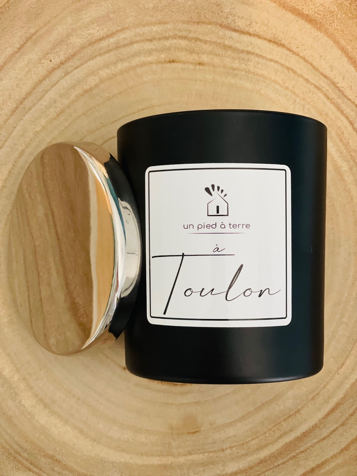 Bougie parfumée "Un Pied à Terre à Toulon"