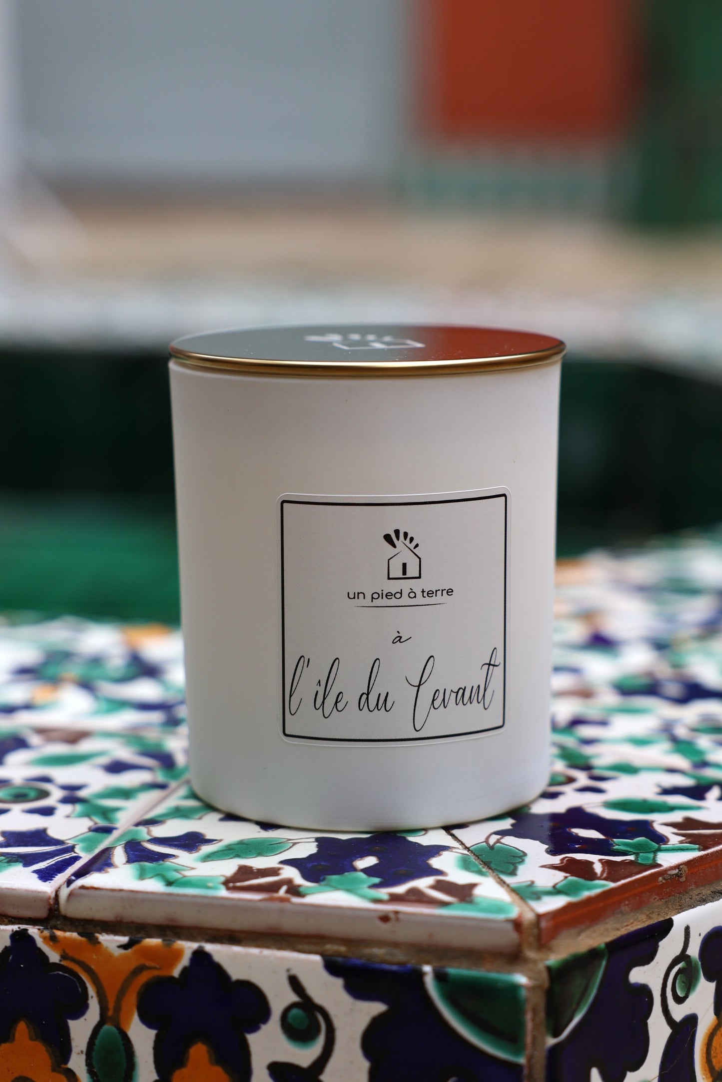 Bougie parfumée "Un Pied à Terre à l'Ile du Levant"