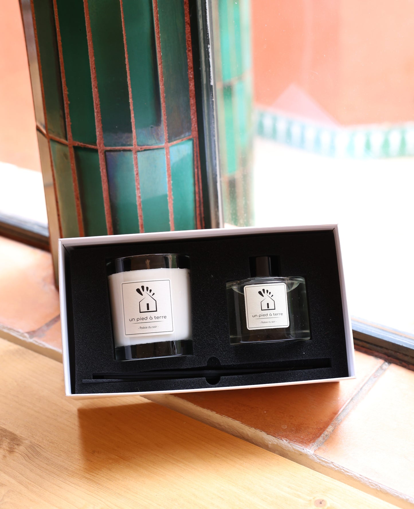 "Le Coffret". La bougie et son diffuseur parfumé