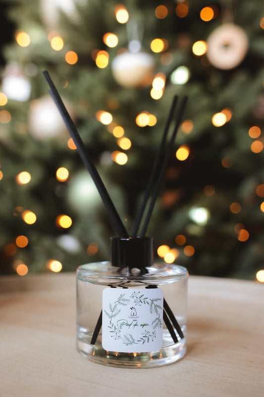 Edition de Noël : Diffuseur de parfum "Au pied du sapin"
