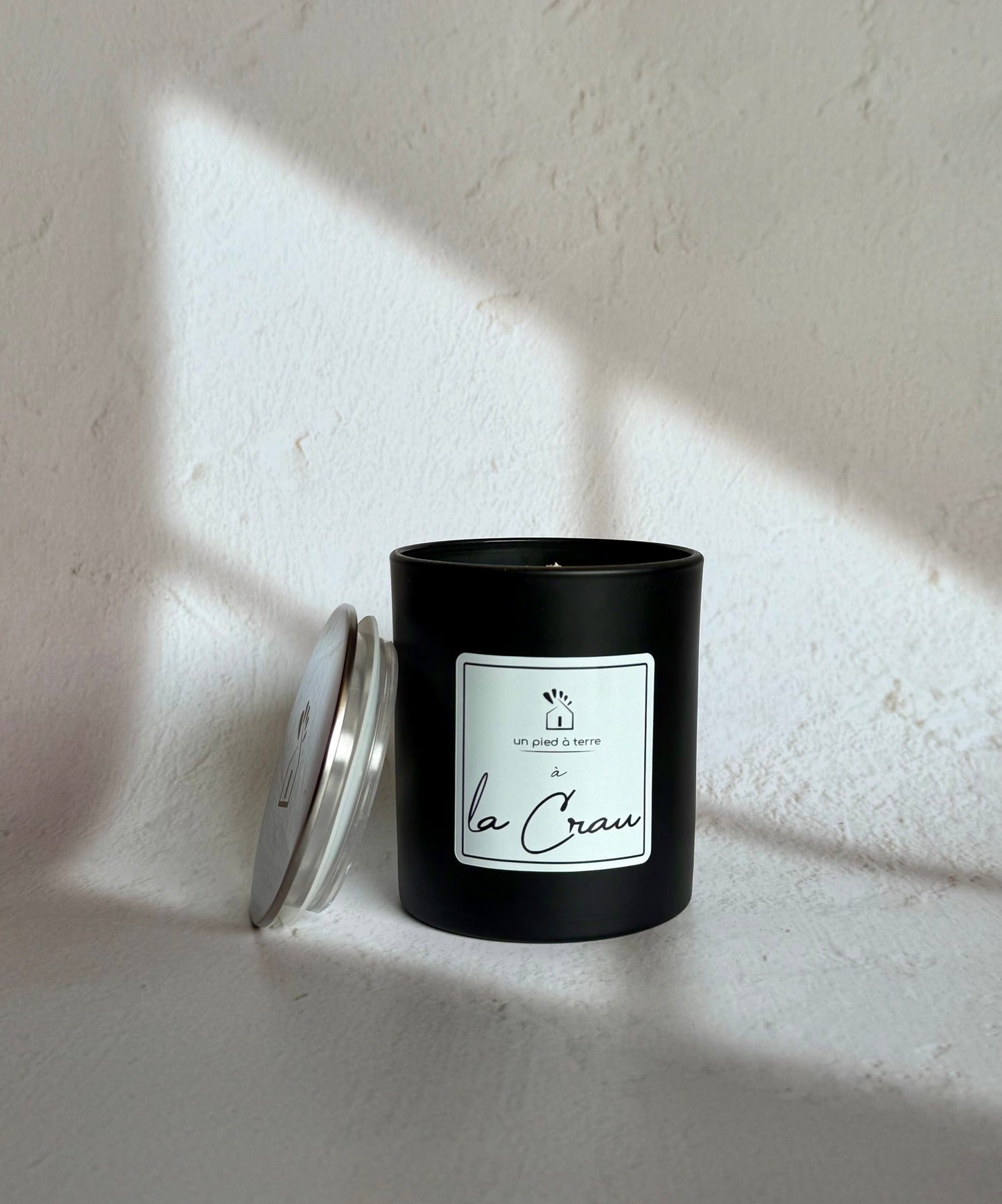 Bougie parfumée "Un Pied à Terre à la Crau"