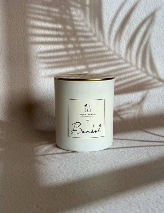Bougie parfumée "Un Pied à Terre à Bandol"